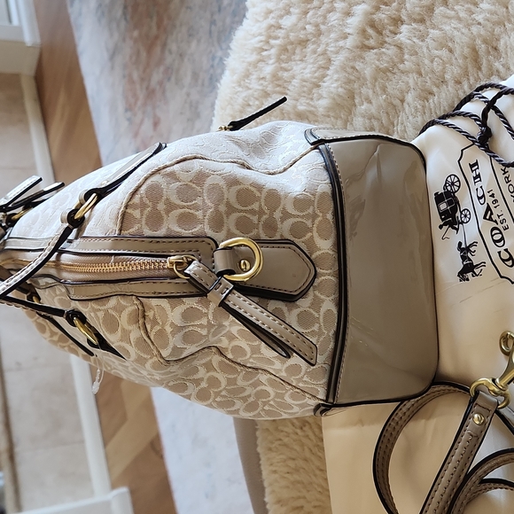 NWT Coach Pop Signature East West Satchel Bag 🤎👜💜 - Picture 7 of 16
